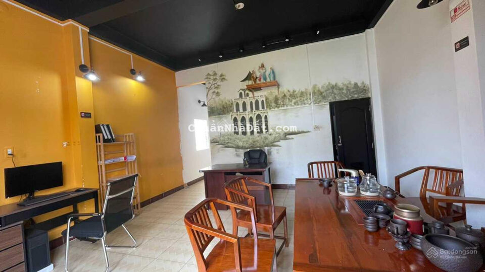 Bán nhà mặt tiền Hoàng Văn Thụ gần công viên, giá bán hạ 5,5 tỷ Bán nhà mặt tiền Hoàng Văn Thụ gần công viên, giá bán hạ 5,5 tỷ