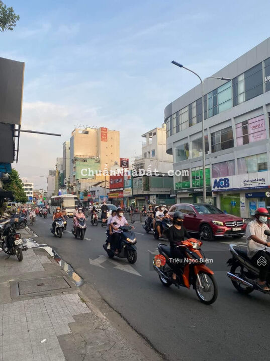 Bán nhà mặt tiền đường kinh doanh đa ngành sầm uất. Trung tâm Quận Phú Nhuận