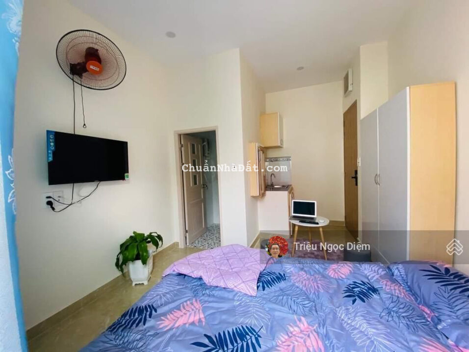 Bán nhà CHDV 16 phòng. 5 tầng BTCT Thang máy.MT Trệt kinh doanh. Doanh thu khoán 79 triệu.Ngộp Bank