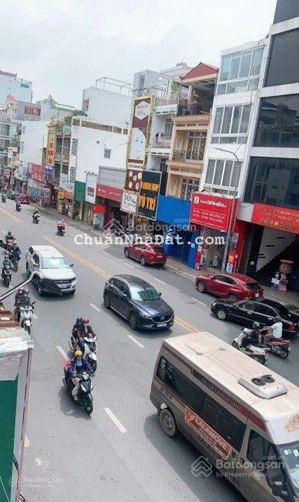 Cần bán gấp mặt tiền quận Phú Nhuận, đường Đặng Văn Ngữ, DT 4.5x18m, 3 tầng, giá chỉ 14,5 tỷ TL