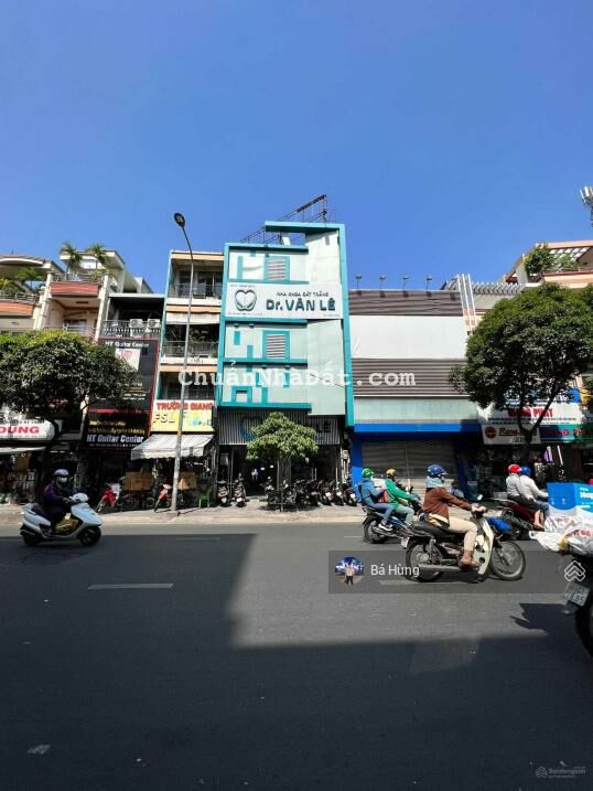 Nhà siêu hot! Ngay MT Hai Bà Trưng - Quận 1 (4.3x25m). Trệt 3 lầu, HĐT: 70tr/th. Giá chỉ 29.9 tỷ Nhà siêu hot! Ngay MT Hai Bà Trưng - Quận 1 (4.3x25m). Trệt 3 lầu, HĐT: 70tr/th. Giá chỉ 29.9 tỷ