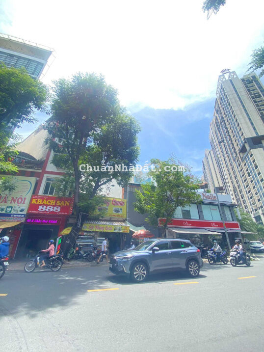 Hiếm MT Nguyễn Thị Minh Khai ngay Tôn Thất Tùng, Bến Thành, Q1, 6x22m, giá 45 tỷ LH 0934177517 Vũ