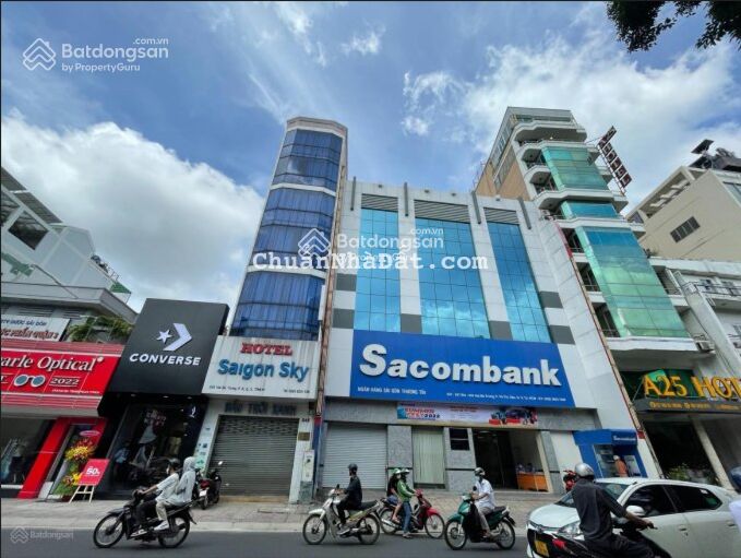 Kẹt nợ ngân hàng hạ giá 10 tỷ bán mặt tiền trần Quang Khải - Hai Bà Trưng Q1, DT 5x30m. Giá 40 tỷ