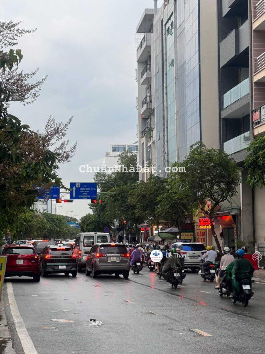 Bán gấp nhà MT Nguyễn Bỉnh Khiêm Q1 diện tích 8 x 20m, 5 tầng, HĐT 200tr/tháng, giá bán 75 tỷ TL