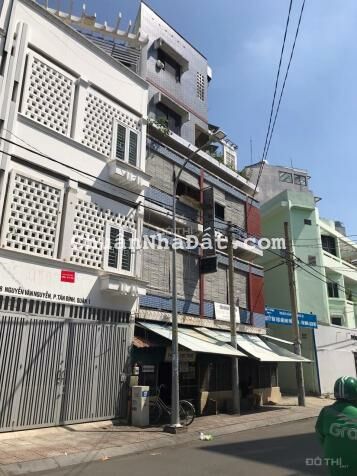 Nhà 1 đời chủ chưa qua Đầu tư - Bán nhà Góc 2 Mặt tiền Q1, DT 9x9m, 5Tầng Giá Rẻ 19.5Tỷ