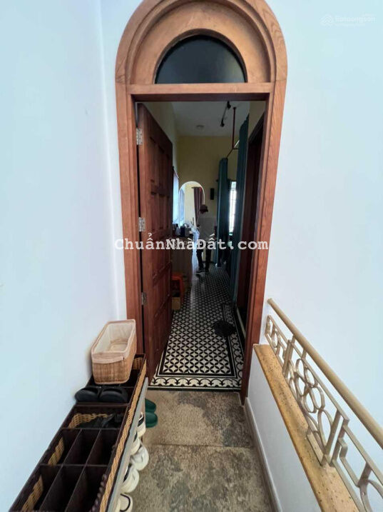 Bán gấp nhà mặt tiền ngay ngã 6 Phù Đổng, Lê Thị Riêng, Bến Thành, Q1 4x17m(NH) HĐT 65tr, 66,4m2