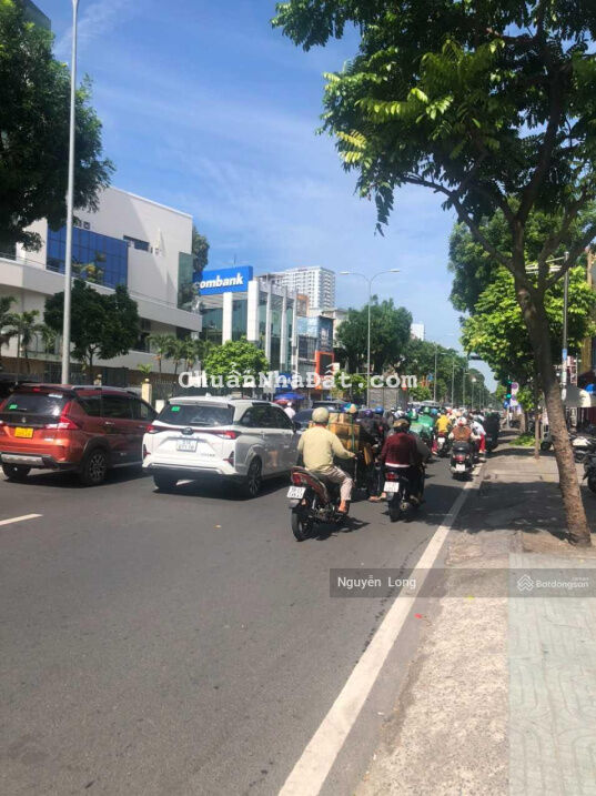 68 tỷ - Bán nhà cấp 4 đường 3/2; ngang 10,6 x 36m khuôn đất vuông đẹp cực hiếm để xây building 68 tỷ - Bán nhà cấp 4 đường 3/2; ngang 10,6 x 36m khuôn đất vuông đẹp cực hiếm để xây building