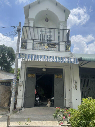 Chuyển công tác cần bán lại nhà đang ở tại đường Huỳnh Thị Hai, P. TCH, quận 12 Chuyển công tác cần bán lại nhà đang ở tại đường Huỳnh Thị Hai, P. TCH, quận 12