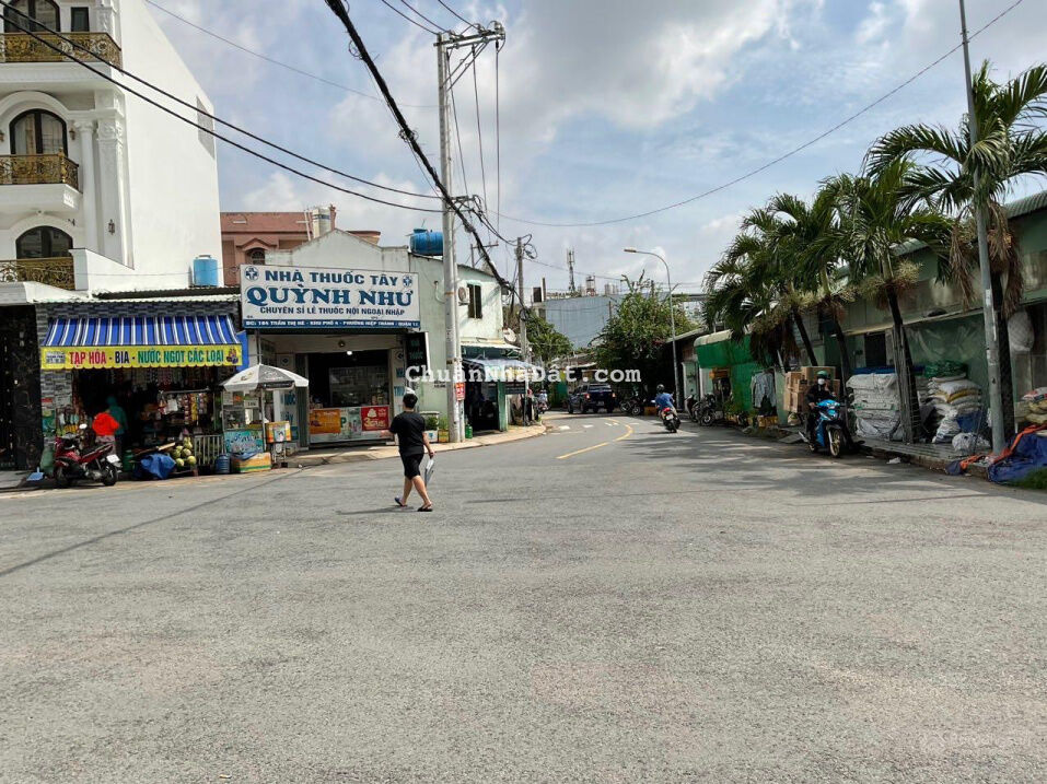 Bán nhà MT Trần Thị Hè (4x15)m giá 4 tỷ đang KD tiệm thuốc tây, Hiệp Thành, Q12