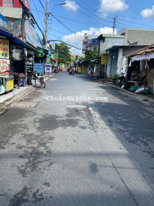 Bán nhà MT Hiệp Thành 05 gần chợ (5x18)m giá 4.35 tỷ, phường Hiệp Thành Q12 Bán nhà MT Hiệp Thành 05 gần chợ (5x18)m giá 4.35 tỷ, phường Hiệp Thành Q12