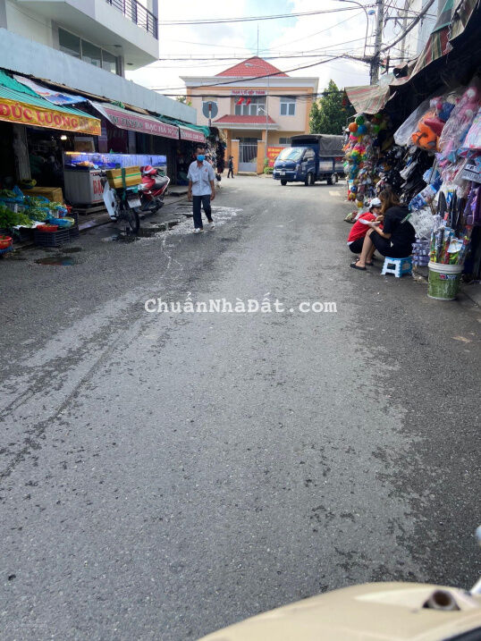 Bán nhà MT Hiệp Thành 05 gần chợ (5x18)m giá 4.35 tỷ, phường Hiệp Thành Q12 Bán nhà MT Hiệp Thành 05 gần chợ (5x18)m giá 4.35 tỷ, phường Hiệp Thành Q12