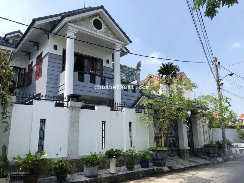 Bán Villa sân vườn khu Compound đường Trần Não phường Bình An Q2 (DT - 14x18m) trệt 2 lầu full NTCC