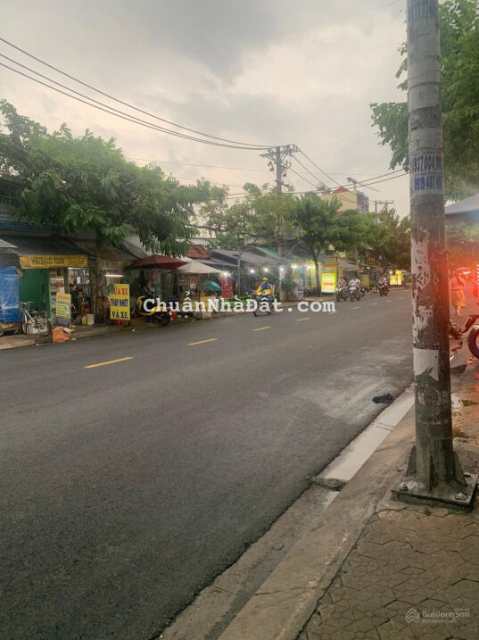 Định cư bán gấp nhà mặt tiền Nguyễn Thiện Thuật, Phường 2, Quận 3. DT 7X20m. KC 3 lầu giá 37 tỷ