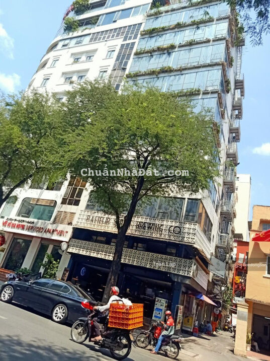 Pháp lí chuẩn - bán nhanh tòa nhà 8 tầng mặt tiền Võ Văn Tần P6 - Q3, DT 10 x 22m. Giá 165 tỷ