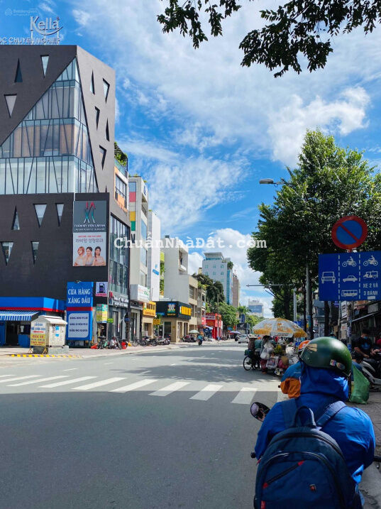 Bán gấp nhà mặt tiền đường Võ Thị Sáu, DT 4.5x18m, 1 hầm, 6 tầng, giá 31 tỷ