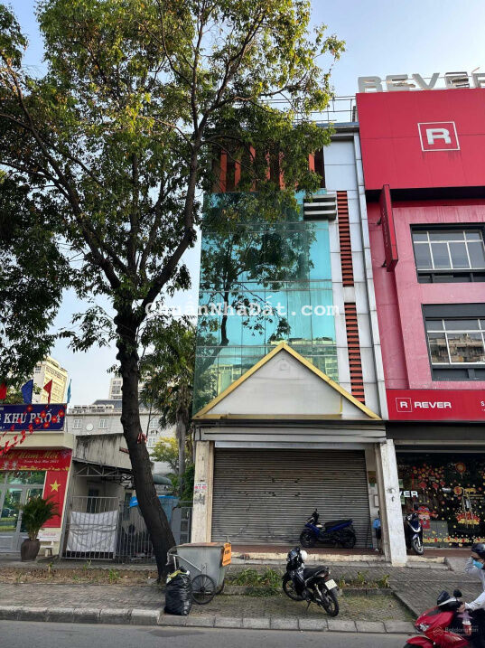 Bán nhà 2 mặt tiền đường Vĩnh Hội, Phường 4, Quận 4 - không gian sống hiện đại, pháp lý hoàn thiện Bán nhà 2 mặt tiền đường Vĩnh Hội, Phường 4, Quận 4 - không gian sống hiện đại, pháp lý hoàn thiện