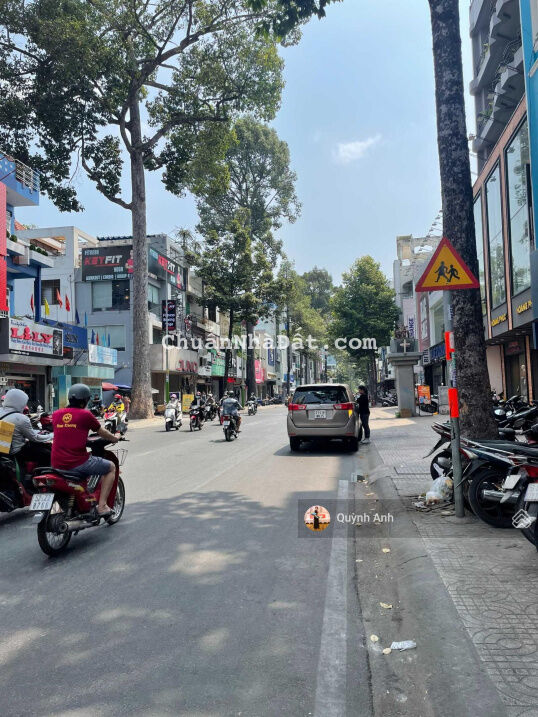 Kinh đô thời trang - MT Nguyễn Trãi - 4x18m - 5 tầng thang máy - 80 triệu/th - Hạ 24 tỷ (chính chủ)