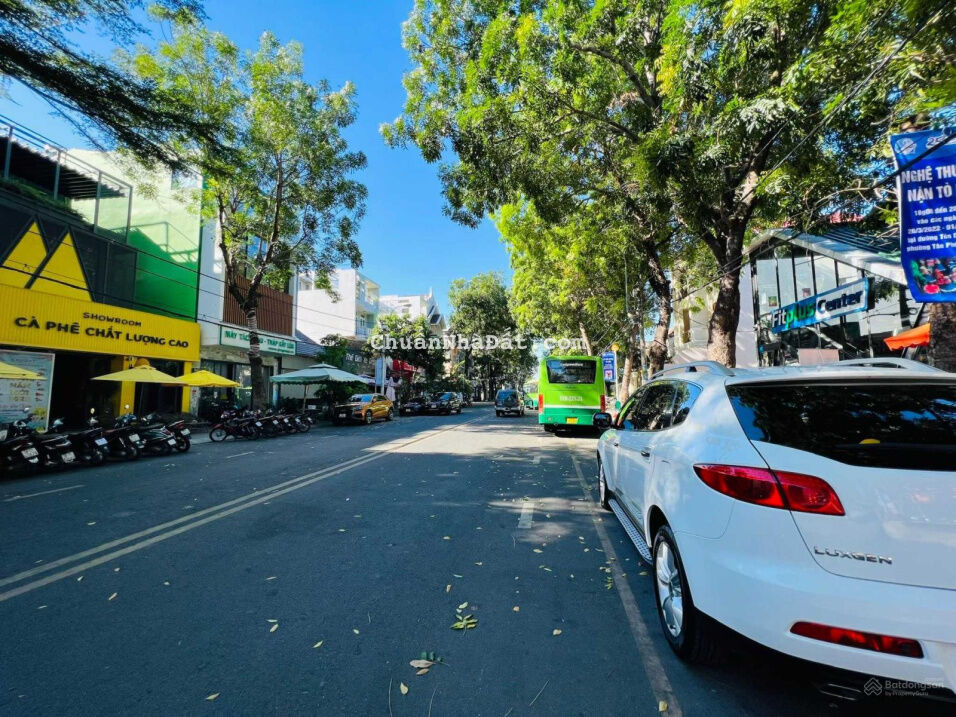 Chính chủ bán nhà MT đường số 65 Tân Quy Đông, Q7. DT 6x20m, SHR, giá 25,5 tỷ, bán lỗ 5 tỷ Chính chủ bán nhà MT đường số 65 Tân Quy Đông, Q7. DT 6x20m, SHR, giá 25,5 tỷ, bán lỗ 5 tỷ