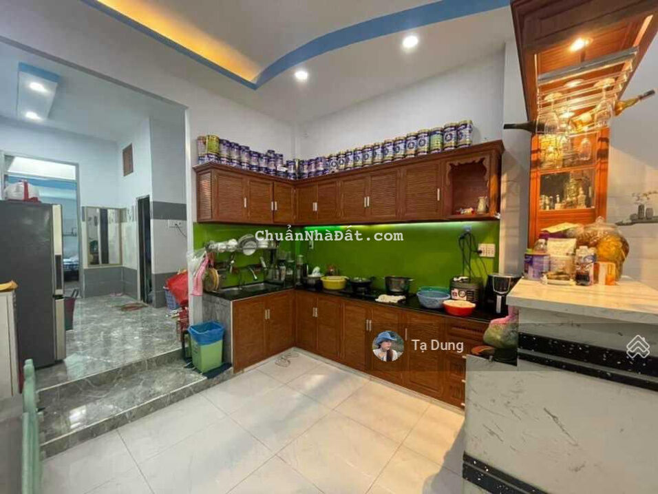 Bán nhà mặt tiền đường Số 53, Tân Quy, Quận 7. Ngang 7x30m, nhà 1 trệt 1 lầu, gía bán 12,9 tỷ