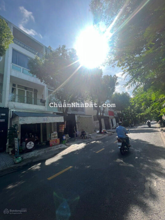 Bán nhà 4x18m 4 tầng giá 12.2tỷ mặt tiền đường Số 32 An Phú Hưng - Tân Quy Đông P. Tân Phong quận 7