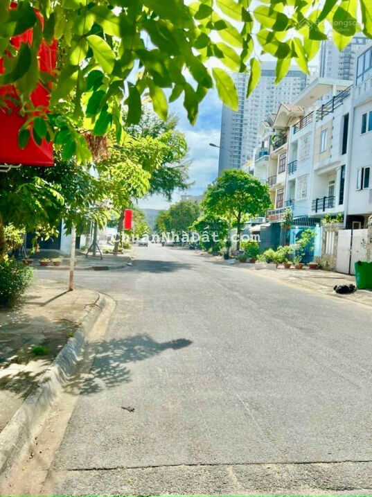 Bán nhà 5x16m 3 lầu ST giá 15.7tỷ MT đường Số 3 khu dân cư Him Lam liền kề Lotte P. Tân Hưng Q7