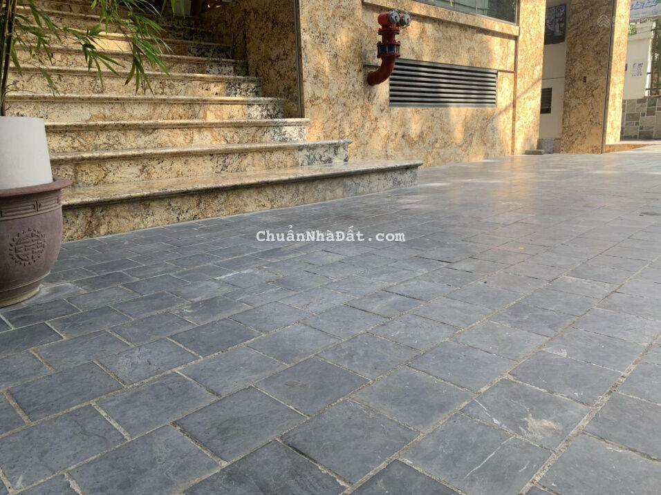 Bán gấp căn mặt phố Khuất Duy Tiến dòng tiền 199tr/tháng, diện tích 100m2, mặt tiền 7.5m Bán gấp căn mặt phố Khuất Duy Tiến dòng tiền 199tr/tháng, diện tích 100m2, mặt tiền 7.5m