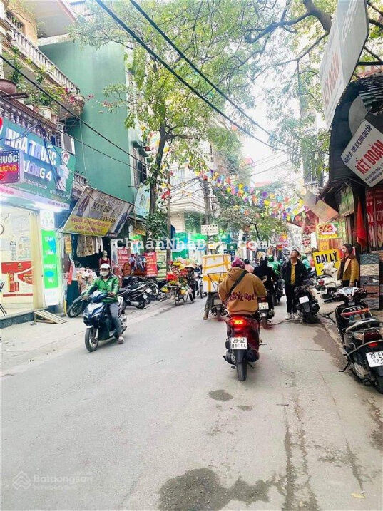 Bán nhà mặt phố Nguyễn Quý Đức, ô tô 2 chiều - lô góc - vỉa hè rộng - kinh doanh đỉnh - thông số