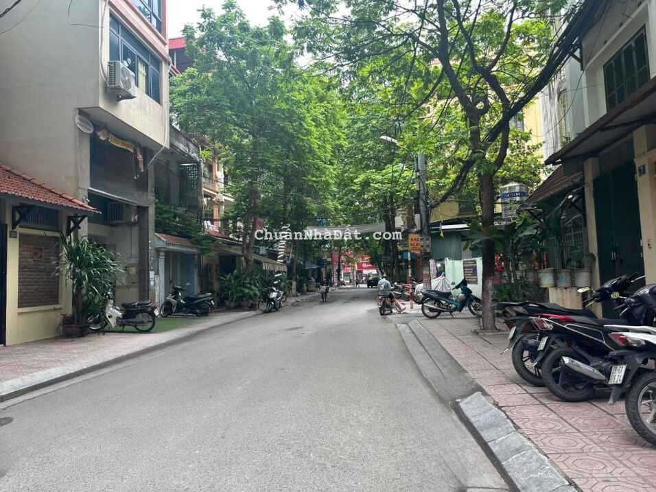 Siêu phẩn mặt phố, Nguyễn Viết Xuân, ô tô 2 chiều - kinh doanh víp - vỉa hè rộng - phố hiến nhà bán