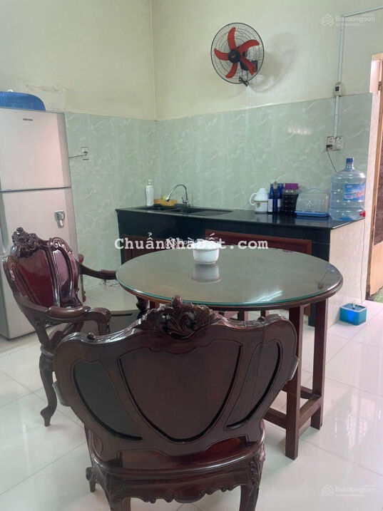 Bán nhà mặt tiền Cách Mạng Tháng 8