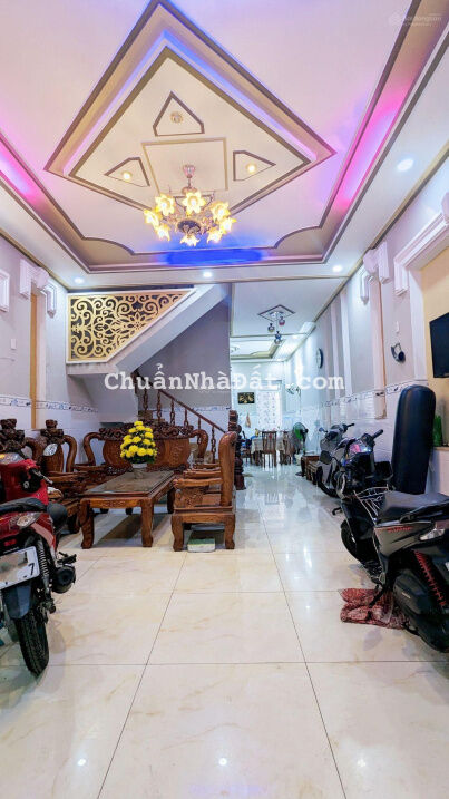 Đường Số 5, cần bán nhà mặt tiền, DT 105m2, 5 tầng, 5mx20m, Phường Linh Xuân, Thủ Đức