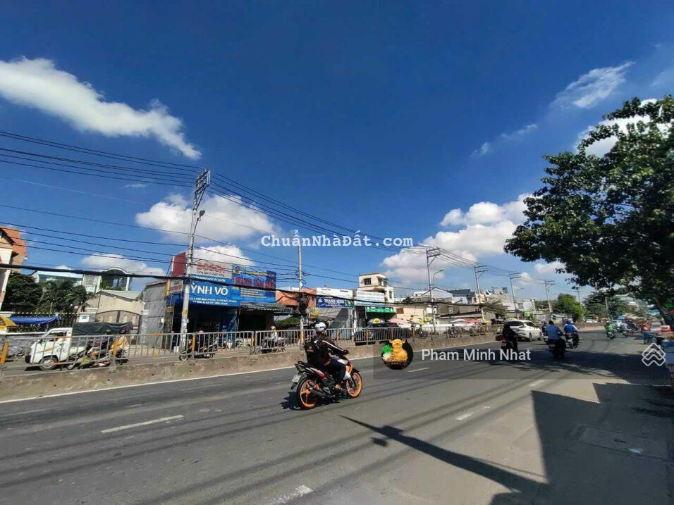 Bán nhà mặt tiền Quốc Lộ 13, ngay gần Vạn Phúc City, Phường Hiệp Bình Phước, Tp Thủ Đức