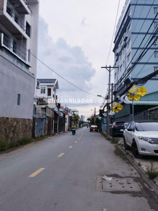 Bán đất tặng nhà cấp 4 & dãy trọ thu 20 tr - Gần Quốc Lộ 13, Hiệp Bình Phước