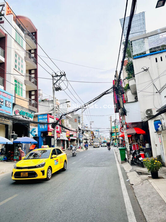 Nhà mặt tiền vừa ở vừa kinh doanh ngay Chợ Tam Hà, cực sầm uất, 91.3m2 ngang 6.88m cực hiếm, còn TL