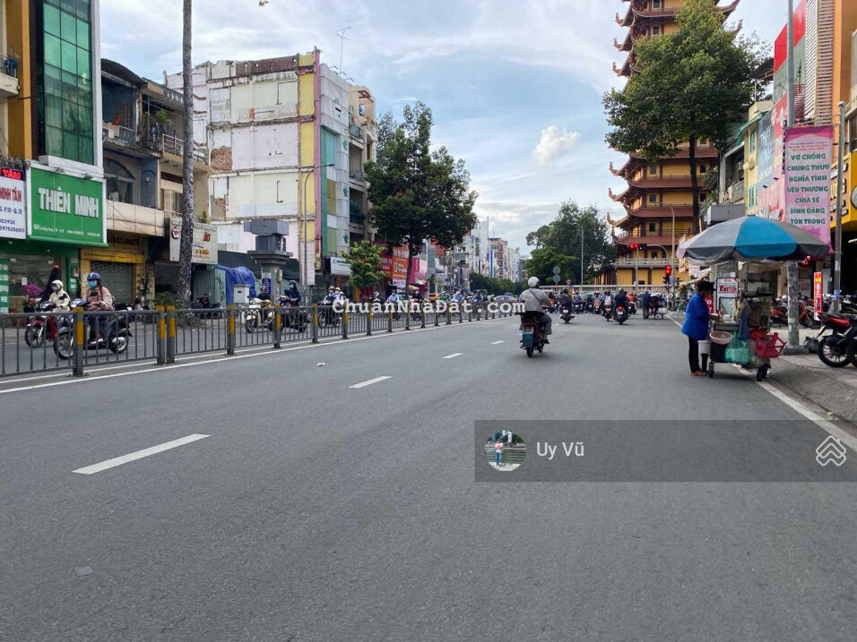 Hot hot-toà nhà building Cách Mạng Tháng 8. DT: 8,4x21m, hầm+5 tầng (không lộ giới) Hot hot-toà nhà building Cách Mạng Tháng 8. DT: 8,4x21m, hầm+5 tầng (không lộ giới)