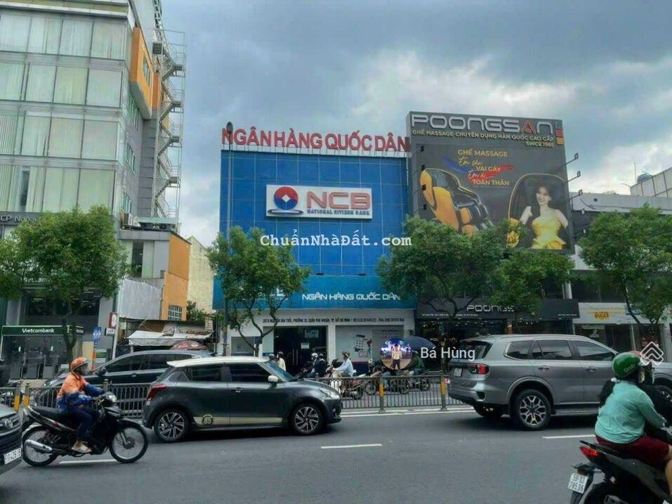 Tòa building Ngay Sân Bay ! mặt tiền Hoàng Văn Thụ, (10.7 x 23.2m) 3 tầng HĐT: 173 tr/th, giá 33 tỷ