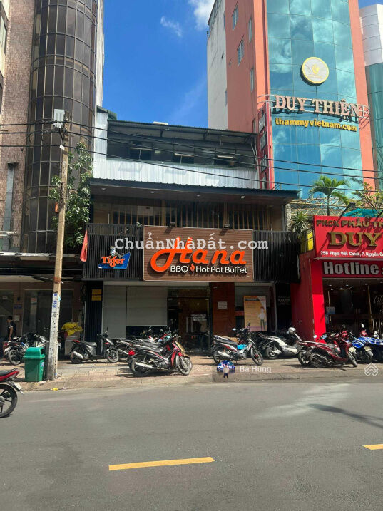 Siêu Vị Trí ! mặt tiền ngay Hoàng Hoa Thám (6.5x34m) 3 tầng HĐT: 68tr/th. Giá 29.7 tỷ Siêu Vị Trí ! mặt tiền ngay Hoàng Hoa Thám (6.5x34m) 3 tầng HĐT: 68tr/th. Giá 29.7 tỷ