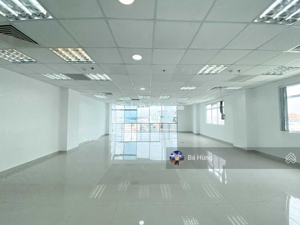 Tòa building Ngay Sân Bay ! mặt tiền Hoàng Văn Thụ, (12,5 x 23m) Hầm 8 tầng, HĐT: 250tr , giá 55 tỷ