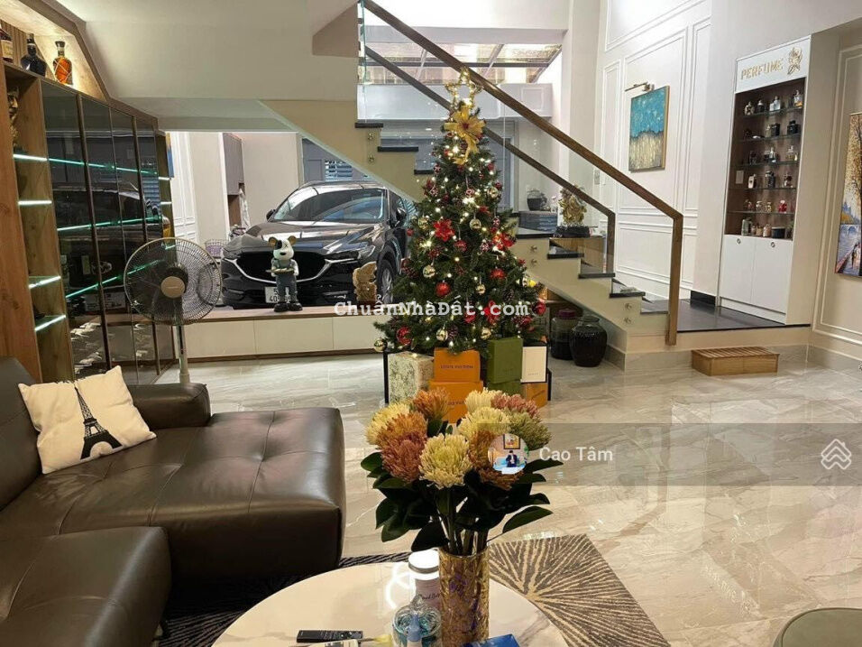 Siêu phẩm! Mặt tiền Nguyễn Trọng Tuyển, P1 - (4,5x14m) 5 tầng (5 Phòng) chỉ 14,3 tỷ 0925049575