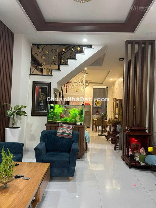 Bán nhà mặt tiền đường Số 4, 4 tầng, ngang 4,2x16,5m, Phường 10, Tân Bình, nhỉnh 11 tỷ