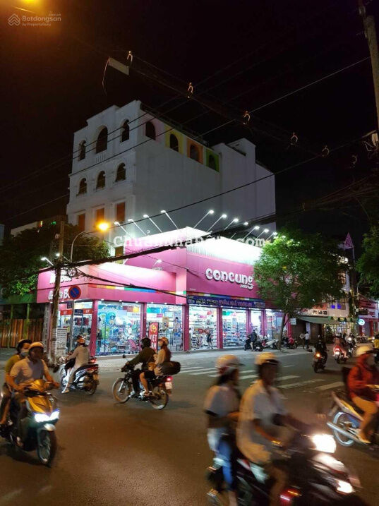 Bán gấp căn góc 2 mặt tiền Ni Sư Huỳnh Liên, DT: 4.7 x 20m, CN: 90m2, giá 14.5 tỷ TL