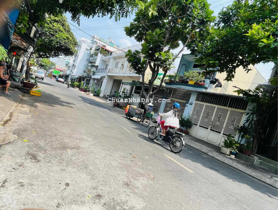 MT Khu họ Lê (7x18m), 1 lầu, giá 12.7 tỷ (Chủ cần bán). (Chỉ 100tr/m2) MT Khu họ Lê (7x18m), 1 lầu, giá 12.7 tỷ (Chủ cần bán). (Chỉ 100tr/m2)