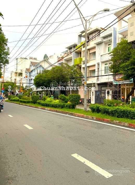 Cặp MT Nguyễn Cửu Đàm: (8x18m), cấp 4, giá 25 tỷ