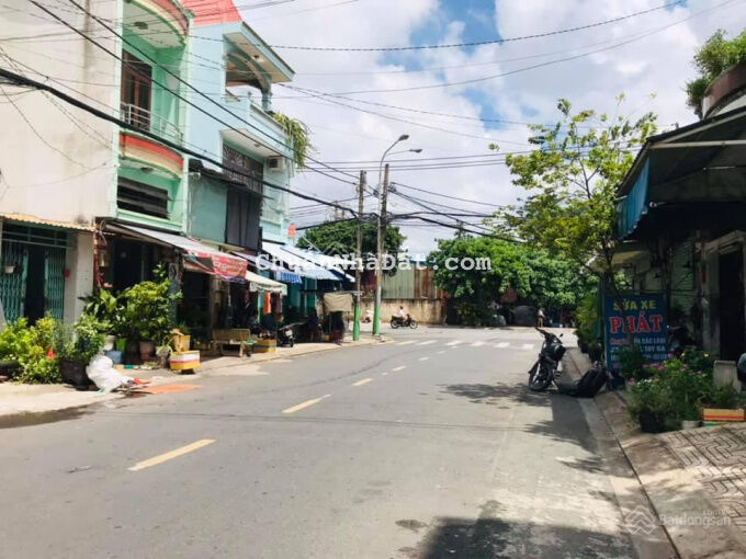 Bán nhà mặt tiền đường Dương Khuê, 12.6mx19.4m, cấp 4, giá 30 tỷ, Phường Hiệp Tân, Quận Tân Phú