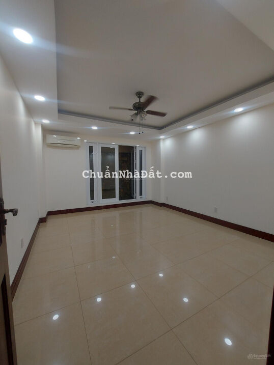 Nhà Đẹp khu Họ Lê: (4x19m), lửng, 2 lầu ST, chỉ hơn 10 tỷ