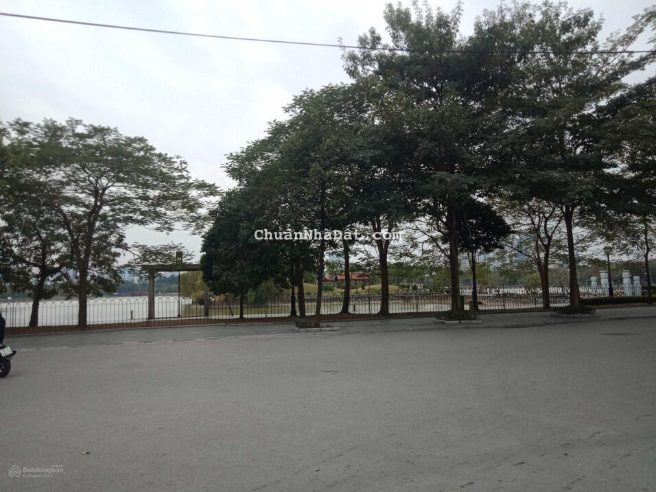 ĐẤT MẶT PHỐ LẠC LONG QUÂN-LOTTE TÂY HỒ DT 179M2 MT 12M GIÁ 90 TỶ . ĐẤT MẶT PHỐ LẠC LONG QUÂN-LOTTE TÂY HỒ DT 179M2 MT 12M GIÁ 90 TỶ .