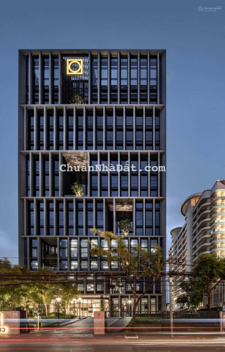 Bán nhà đất mặt phố Lạc Long Quận cạnh quận ủy chỉ 370tr/m2, DT 485m2, mặt tiền 16m, vị trí cực đẹp