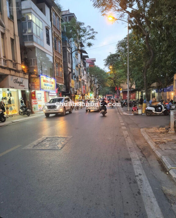 Bán nhà mặt phố Thuỵ Khuê Tây Hồ-lô góc-kinh doanh - 51m2, 5 tầng, giá chỉ 259tr/m2 - LH 0968661393 Bán nhà mặt phố Thuỵ Khuê Tây Hồ-lô góc-kinh doanh - 51m2, 5 tầng, giá chỉ 259tr/m2 - LH 0968661393