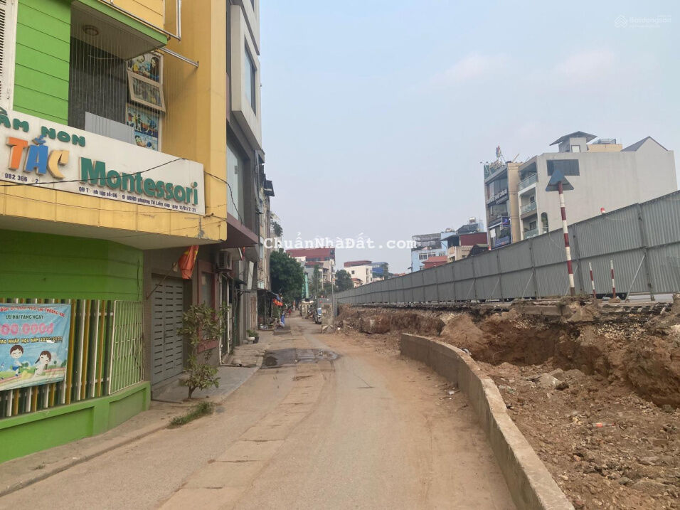 Bán nhà mặt phố Âu Cơ mặt phố víp đang hạ cốt đê, tiềm năng cực lớn cho nhà đầu tư