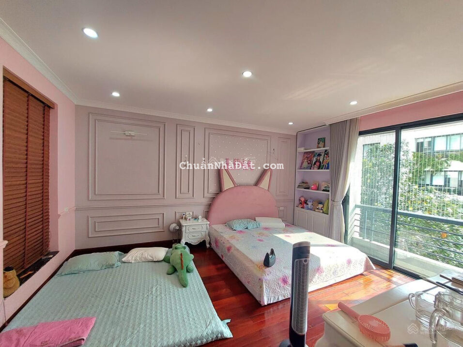 Mặt phố Đống Đa - 4 ôtô tránh, vỉa hè kinh doanh - 9tầng thang máy - 2thoáng, view toàn cảnh Royal