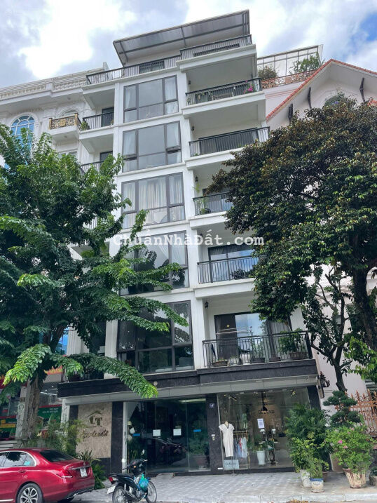 Giá Đầu Tư | Huỳnh Thúc Kháng | 135m2 - 4 Tầng - Mặt Tiền 12m - Vỉa Hè Oto Tránh - 45.5 Tỷ